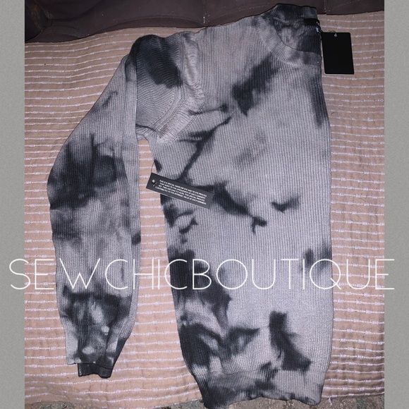 Charcoal & Gray Tie Dye Distressed Sweater - Picture 7 of 8